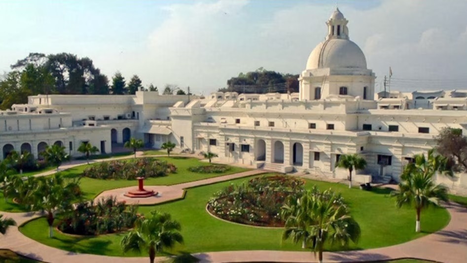 IIT Roorkee opens applications for Spring PhD programs with an October deadline.
