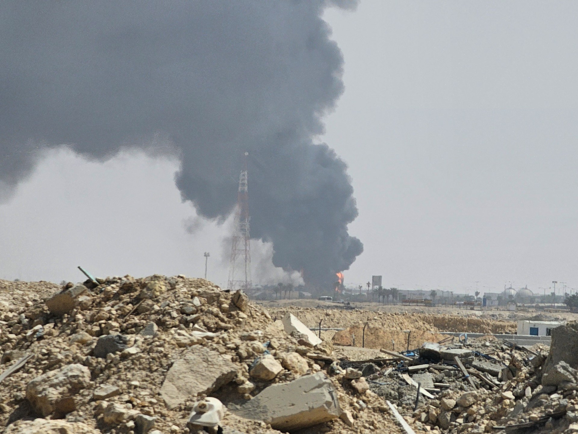 Yemen's Houthi Rebels Claim Responsibility for Attacks on Riyadh Aramco Facilities