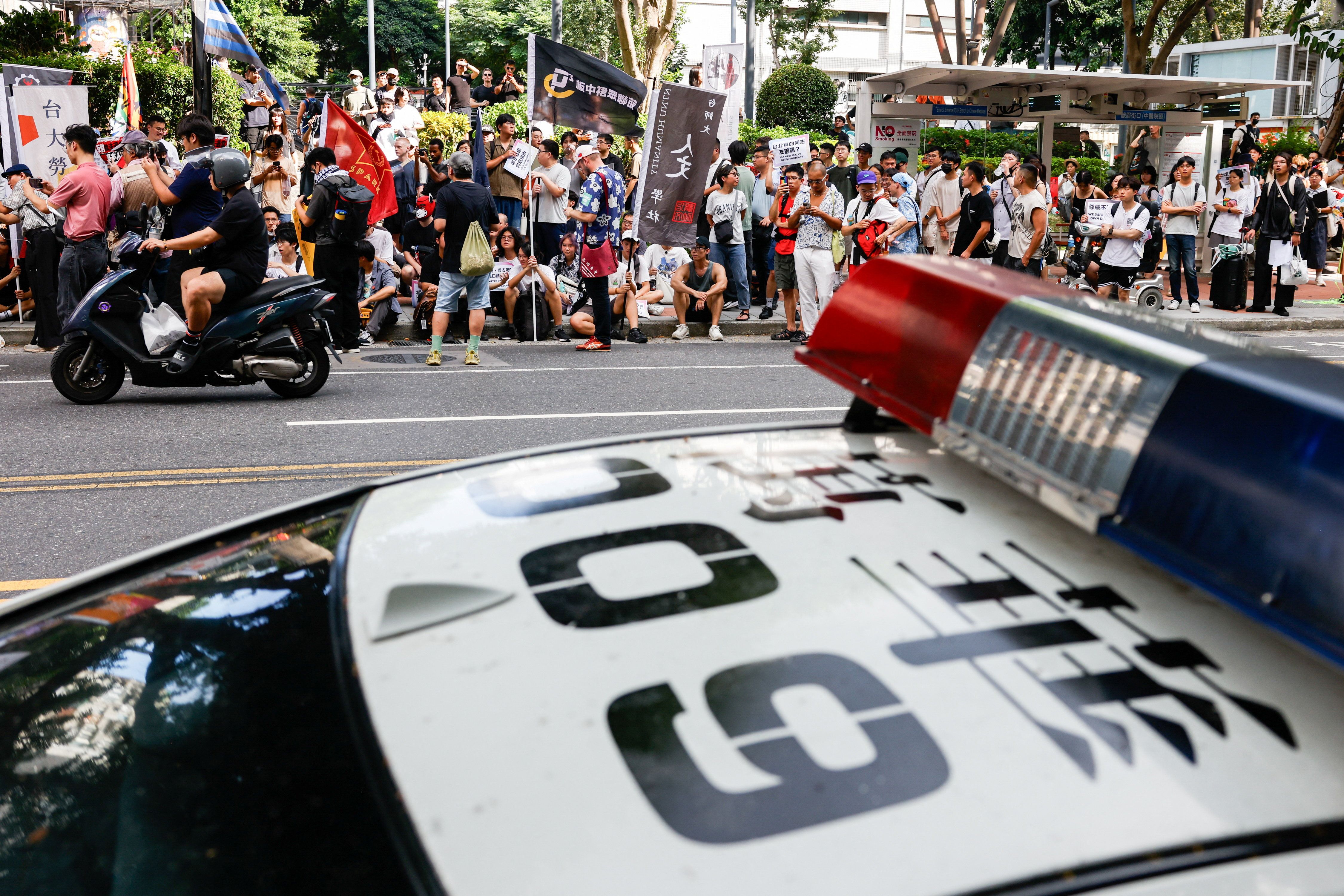 Taipei Police Face Discipline After Controversial Raid on LGBTQ+ Bar Sparks Protests