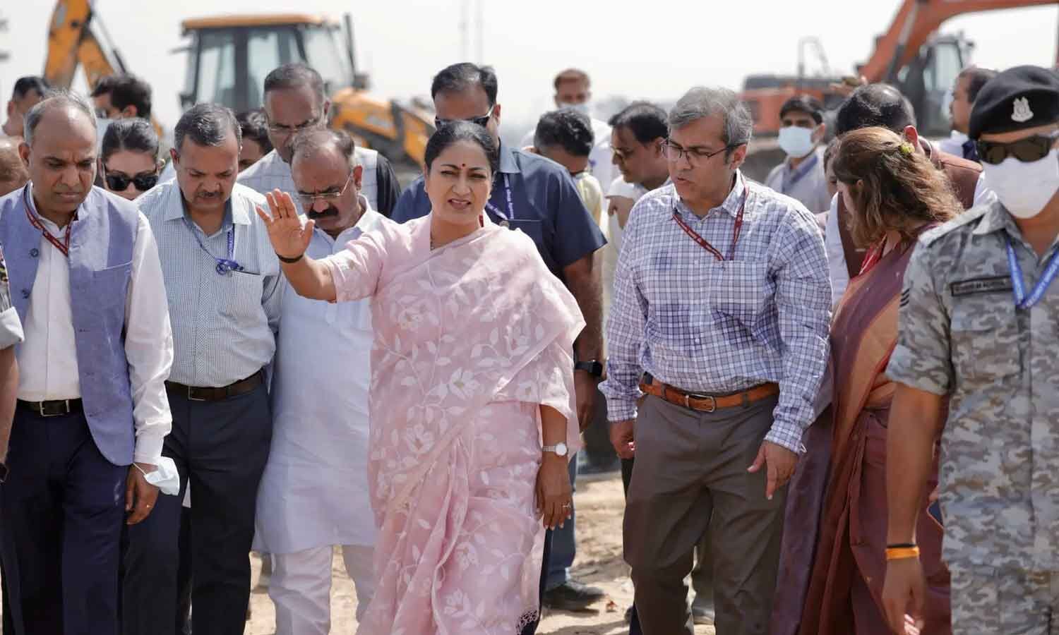 Delhi Chief Minister Reclaims 100 Acres From Landfills With New Waste Processing Facilities