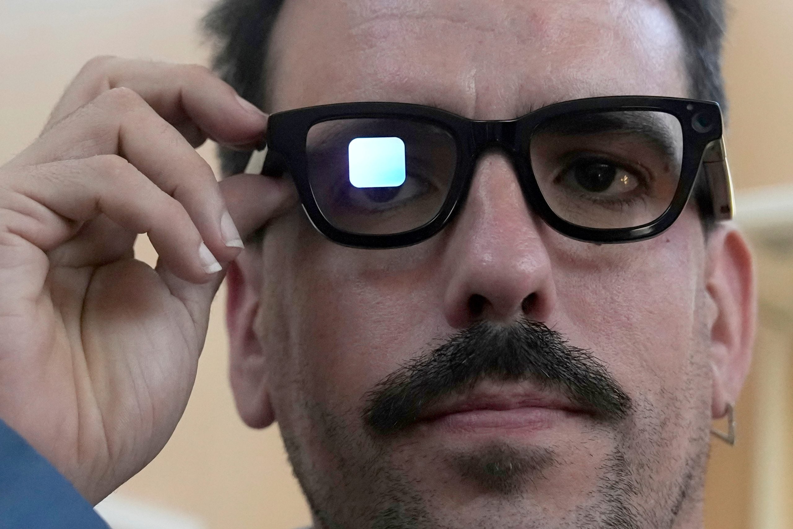 Norway Plans Temporary Public Restrictions on AI and Camera Glasses