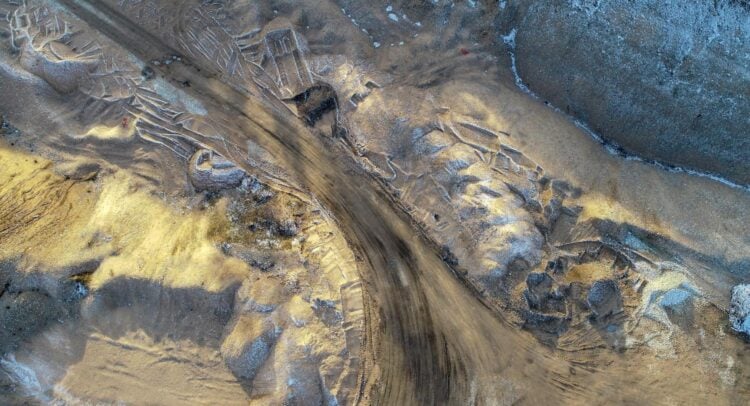 Selkirk Copper reports high-grade drill results from its Phase 2 Minto project.