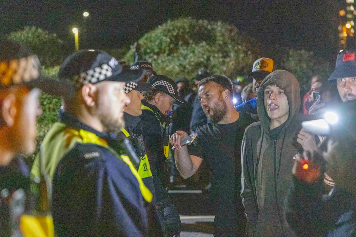 Police Clash With Anti-Migrant Protesters in Gosport Following Channel Boat Rescue