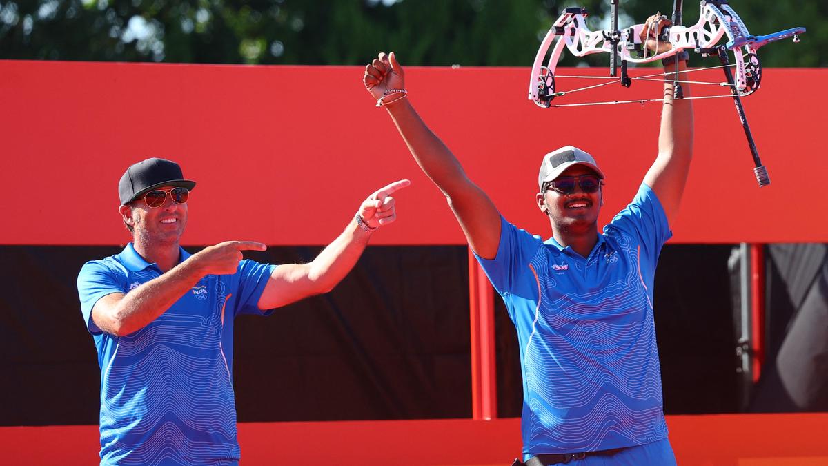India's Ganesh Mani Ratnam Thirumuru secures bronze in the individual compound archery event.