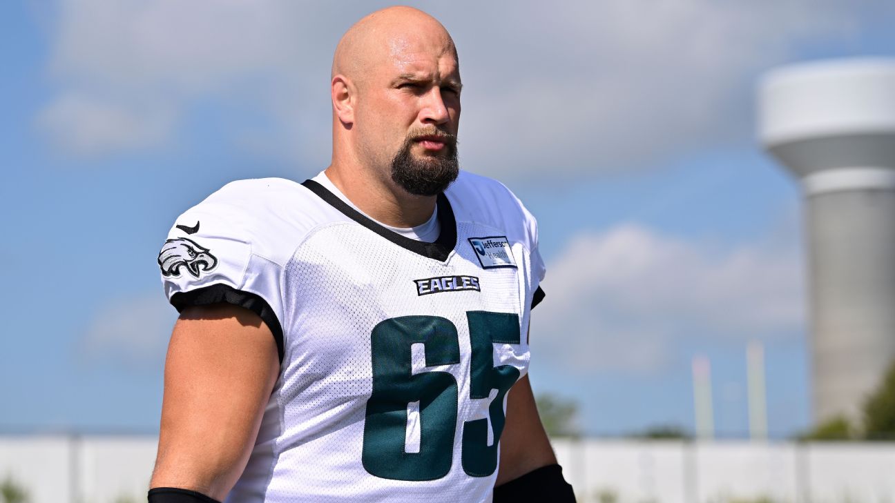 Philadelphia Eagles Right Tackle Lane Johnson Inactive Against Rams for Personal Reasons