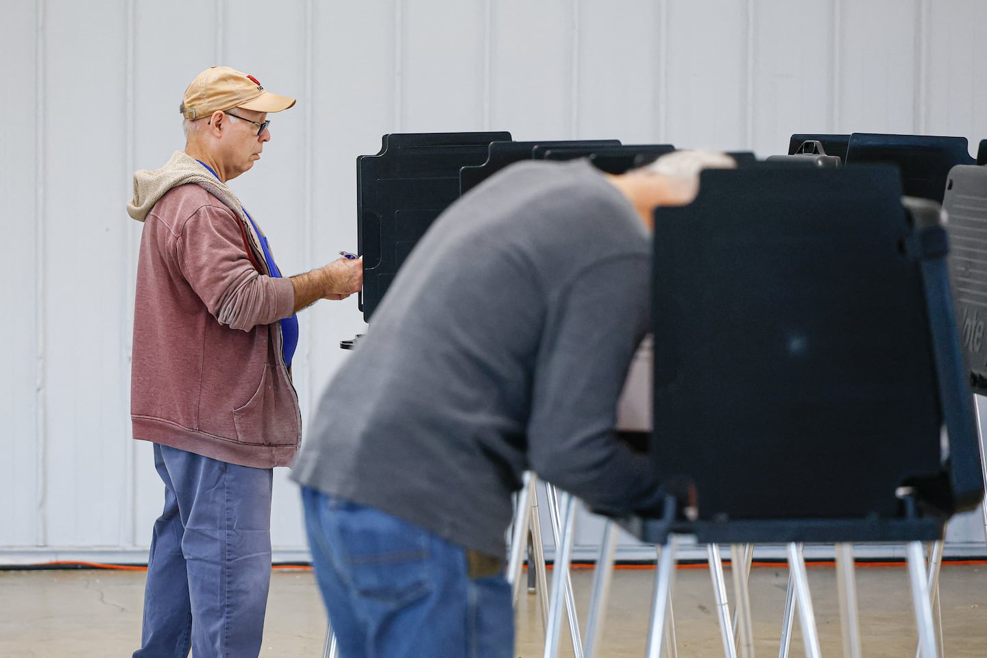 New Poll Shows Democrats Maintaining House Advantage Amid Growing Concerns Over Prices