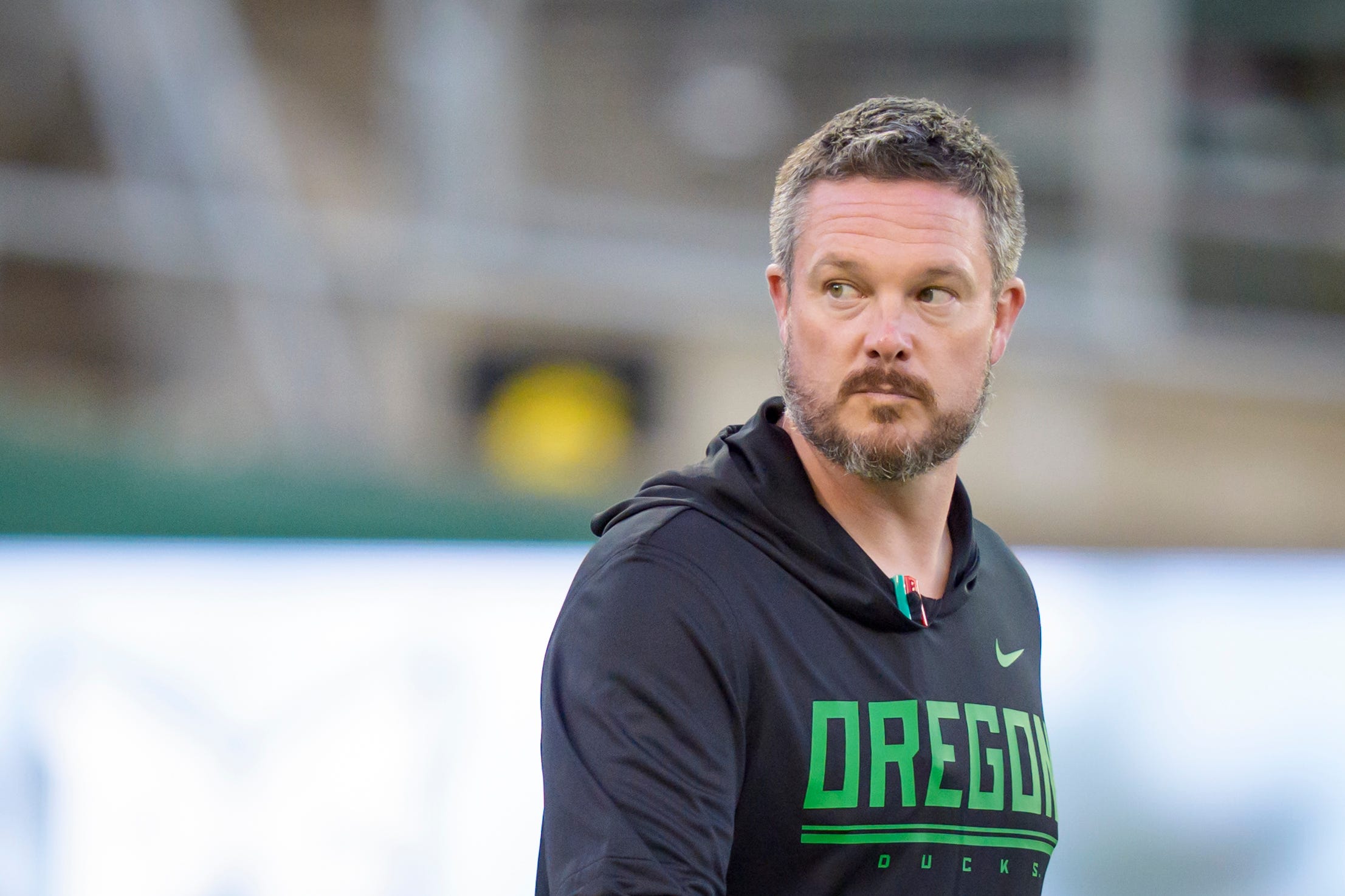 Oregon Coach Dan Lanning Compares Undefeated UCLA to Indiana's Surprise Rise