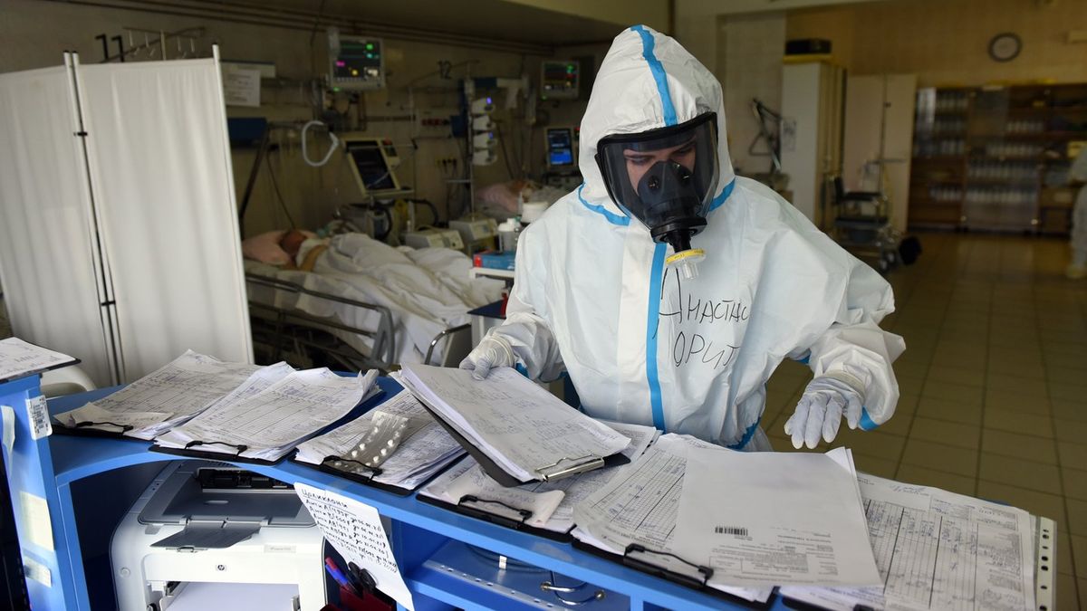 Nearly 200 People Monitored After Suspected Plague Death in Russian Laboratory