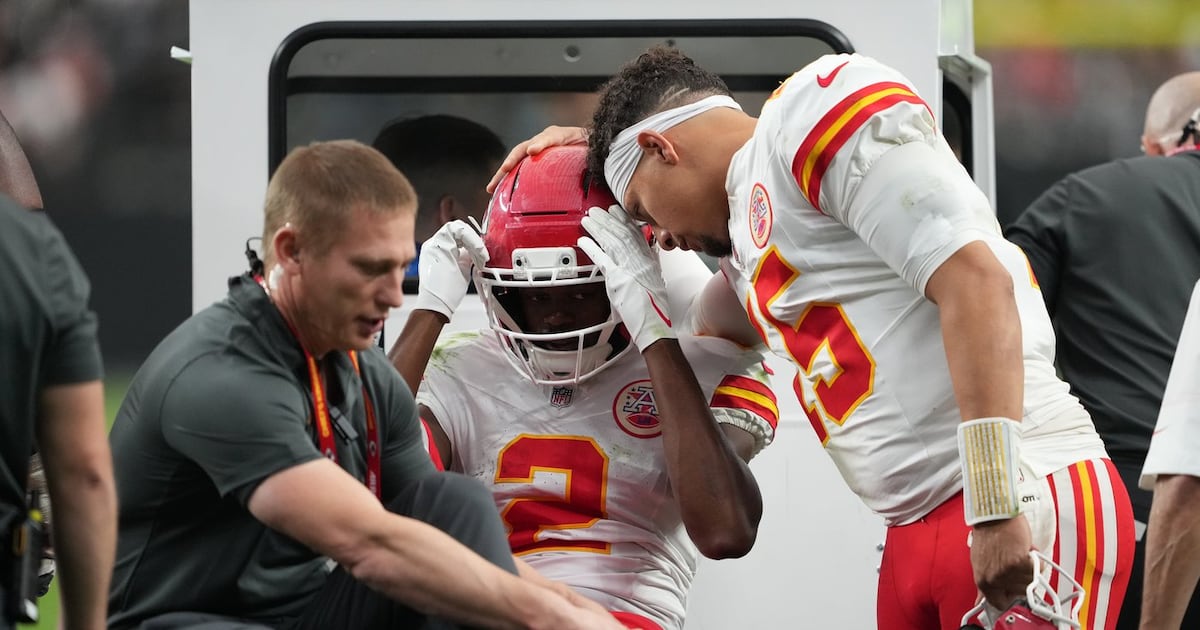 Chiefs Consider Tyreek Hill Following Significant Injuries to Wide Receivers