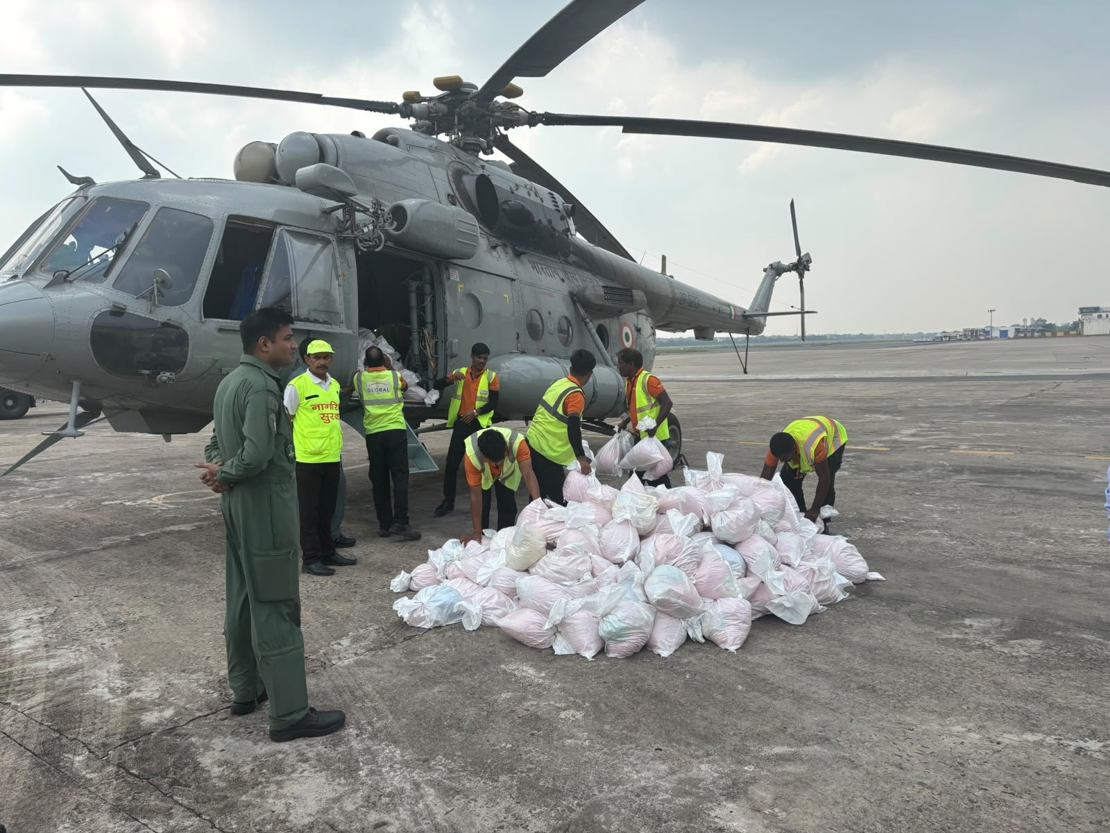 Indian Air Force Delivers 28 Tonnes of Relief to Flood-Hit Saran