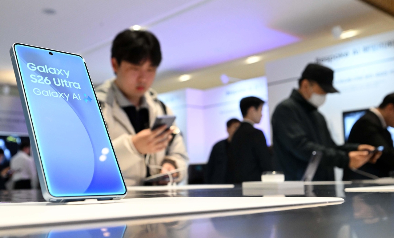 Huawei and Samsung Raise Smartphone Prices Amid Surging Component Costs