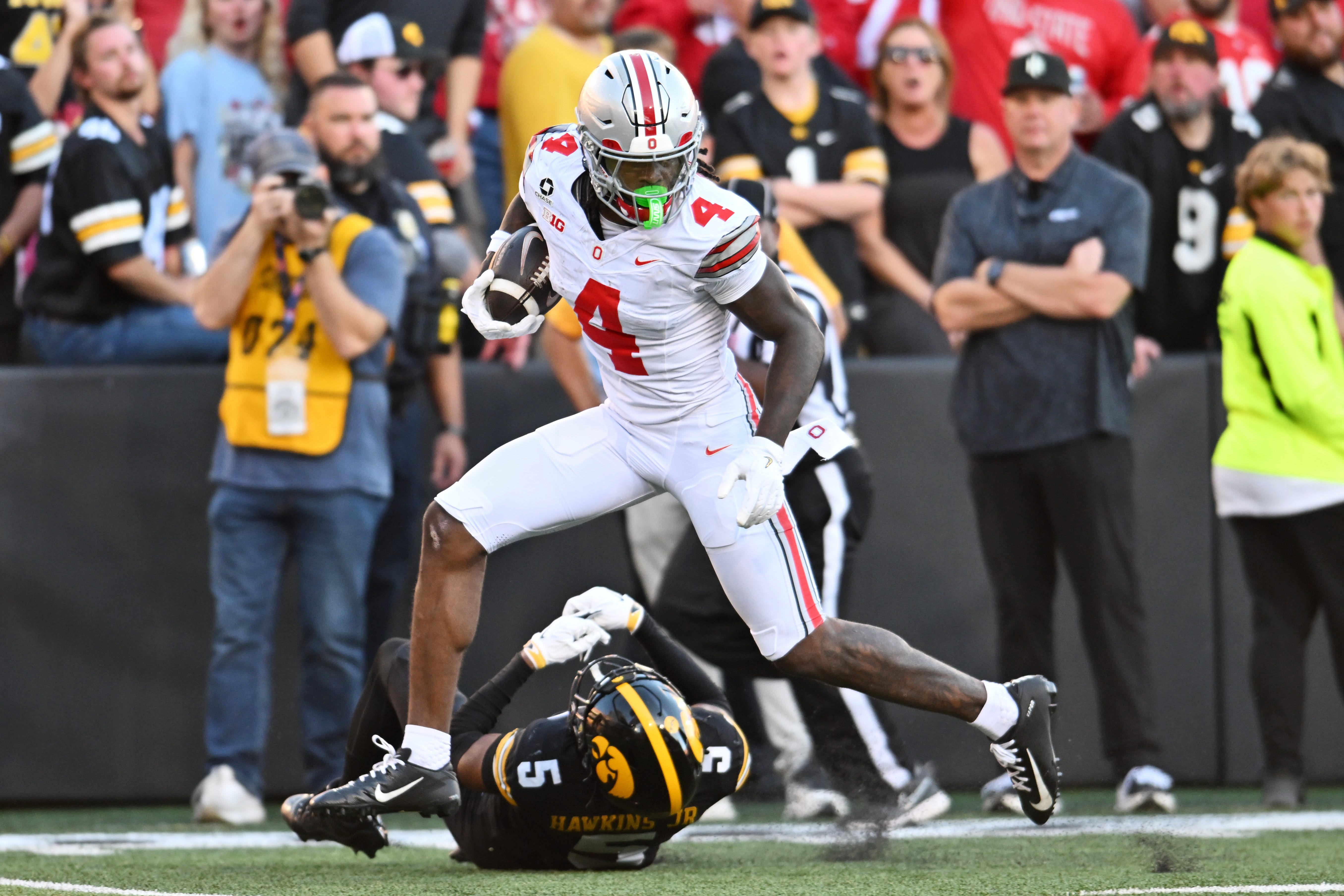 Ohio State Dominates Iowa 31-14 Behind Jeremiah Smith's Record Performance