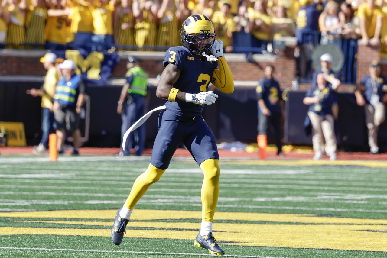 Michigan Clears Four Players Ahead of Minnesota Game Following Iowa Loss