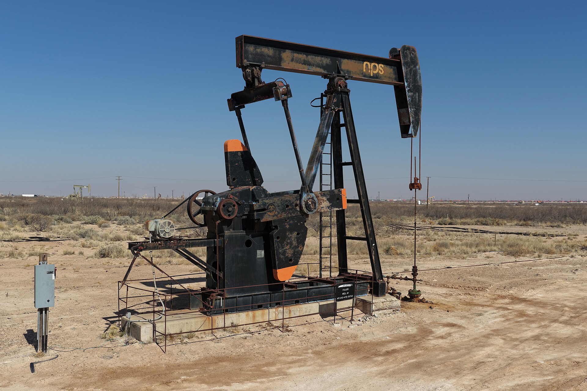 Oil Prices Fall as Middle East Crude Exports Resume and Supply Concerns Ease