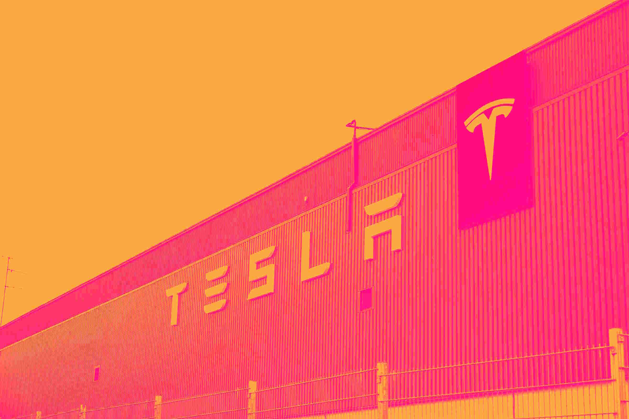 Tesla Q3 Vehicle Deliveries Expected to Fall Seven Percent From Last Year