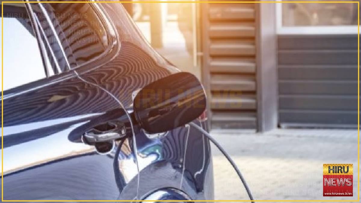 Electric and hybrid vehicle sales in Russia reach record highs amid rising fuel costs.