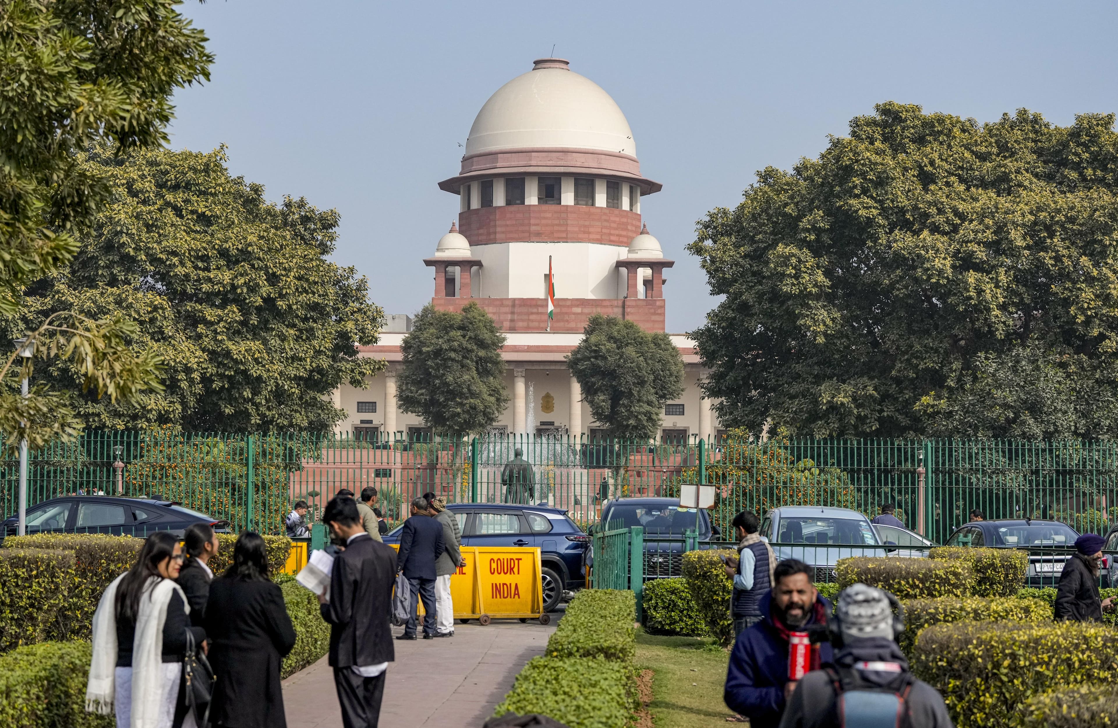 Supreme Court refuses to suspend Chief Election Commissioner while issuing notices to Election Commission.