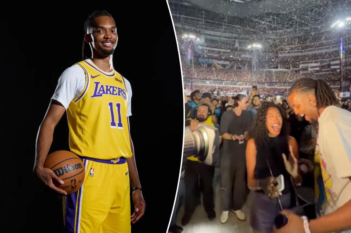 Los Angeles Lakers Forward Ziaire Williams Proposes to Girlfriend at Bruno Mars Concert