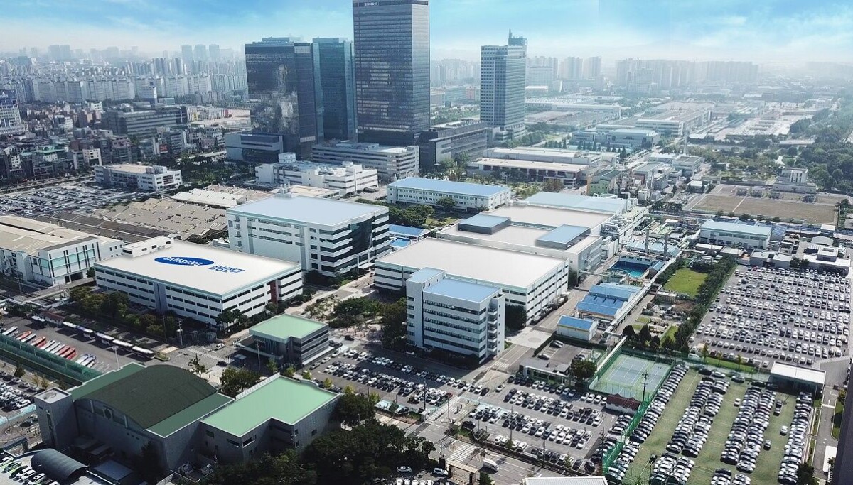 Samsung Electro-Mechanics secures $216 million contract to supply advanced components for AI servers.