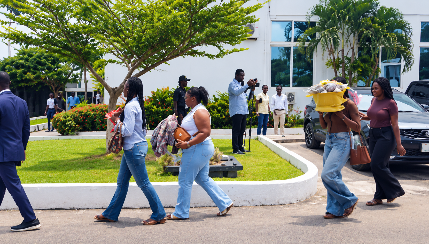 Ghana Police Arrest Seven Individuals Over Illegal Sale of Cedi Money Bouquets