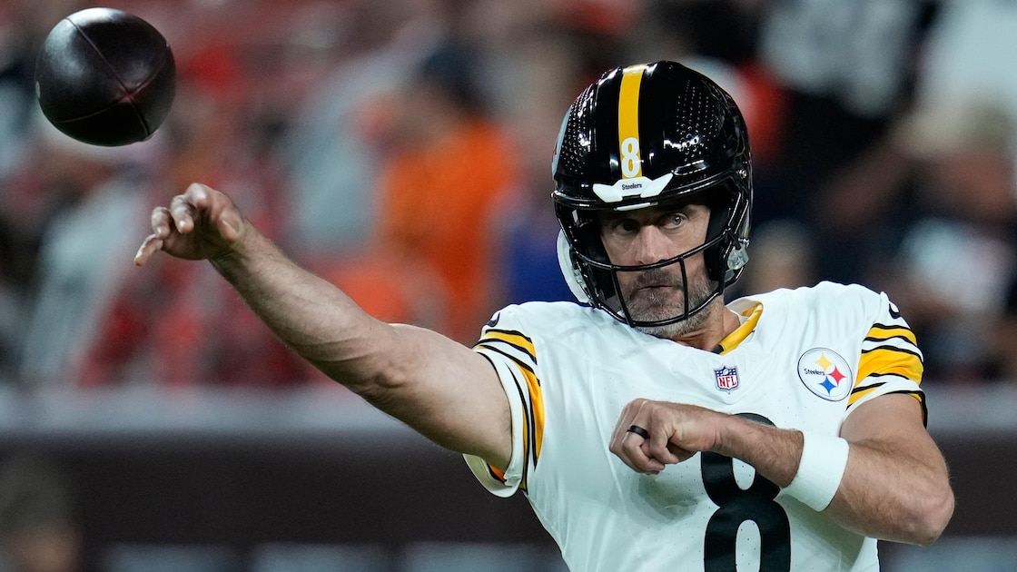 Steelers Quarterback Aaron Rodgers and Coach Mike McCarthy Exchange Profanities During Game